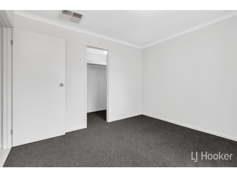 34 Everest Avenue, Andrews Farm SA 5114