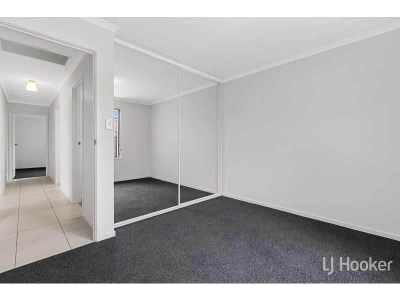 34 Everest Avenue, Andrews Farm SA 5114