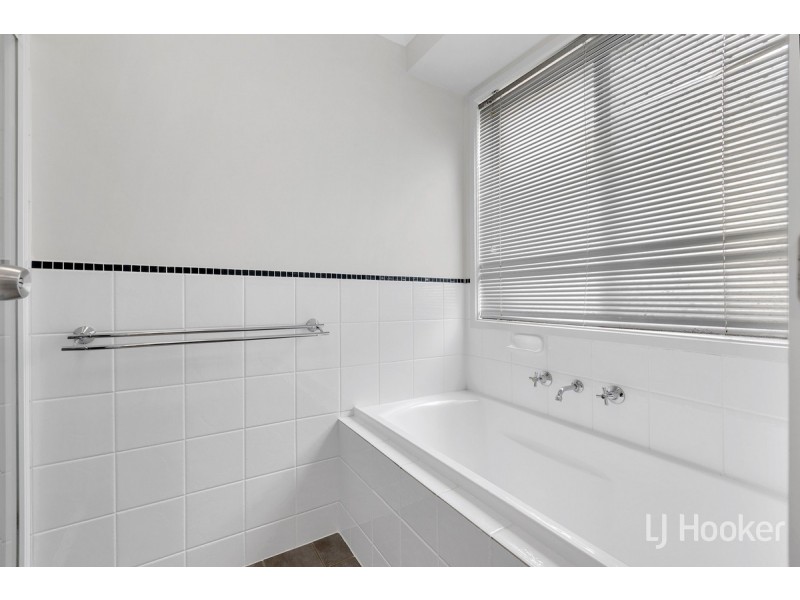 34 Everest Avenue, Andrews Farm SA 5114