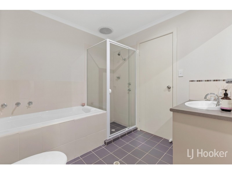 38 Hamra Drive, Smithfield SA 5114