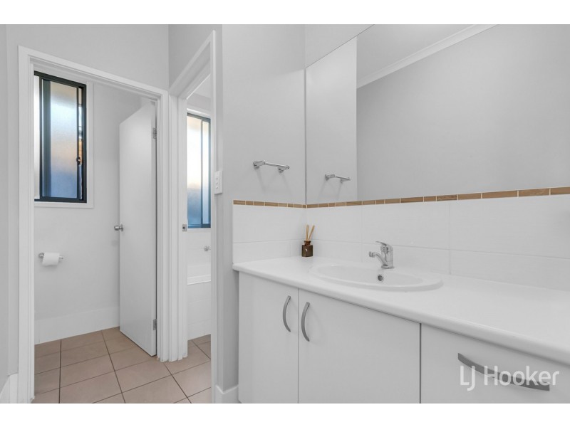 4 Tower Way, Blakeview SA 5114