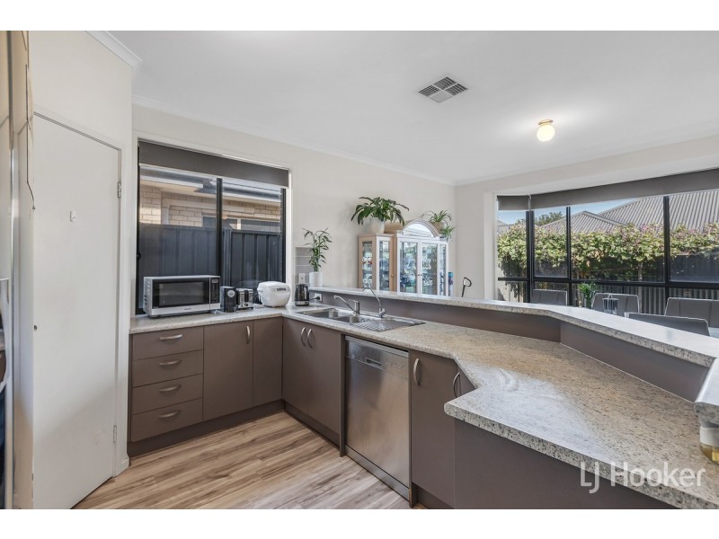 4 Tower Way, Blakeview SA 5114