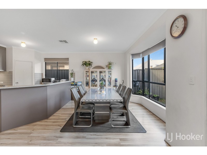 4 Tower Way, Blakeview SA 5114