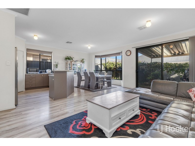 4 Tower Way, Blakeview SA 5114