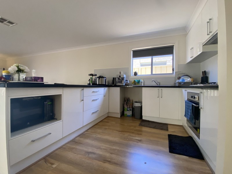 16B McKenzie Road, Elizabeth Downs SA 5113