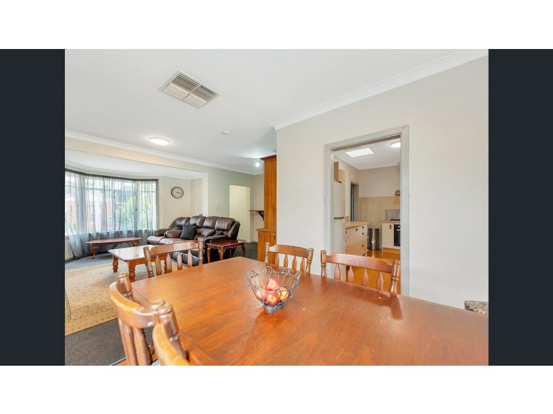 21 Berberis Street, Elizabeth Vale SA 5112