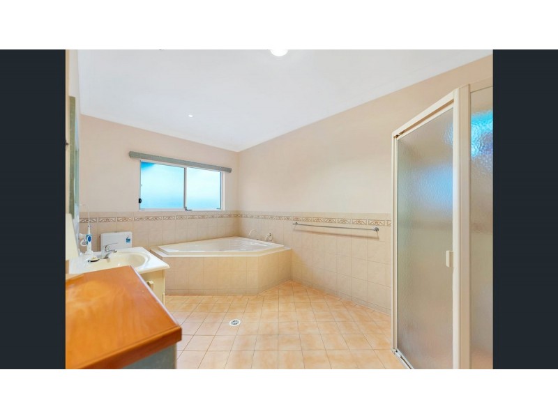 21 Berberis Street, Elizabeth Vale SA 5112