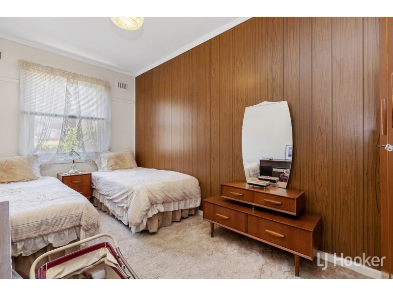 4 Bartlett Street, Elizabeth Downs SA 5113