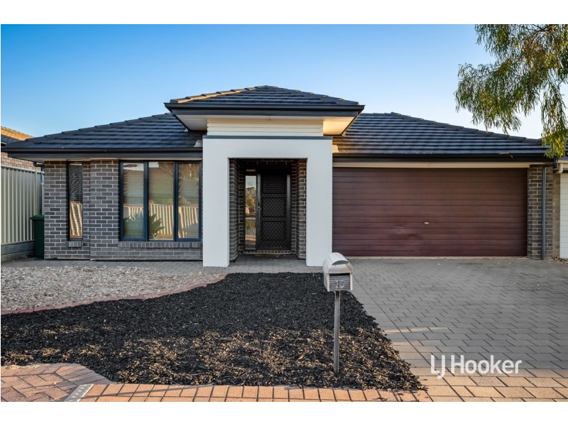 16 Overlander Way, Smithfield SA 5114