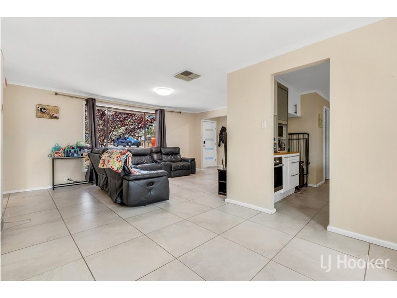 8 Kareda Court, Hillbank SA 5112