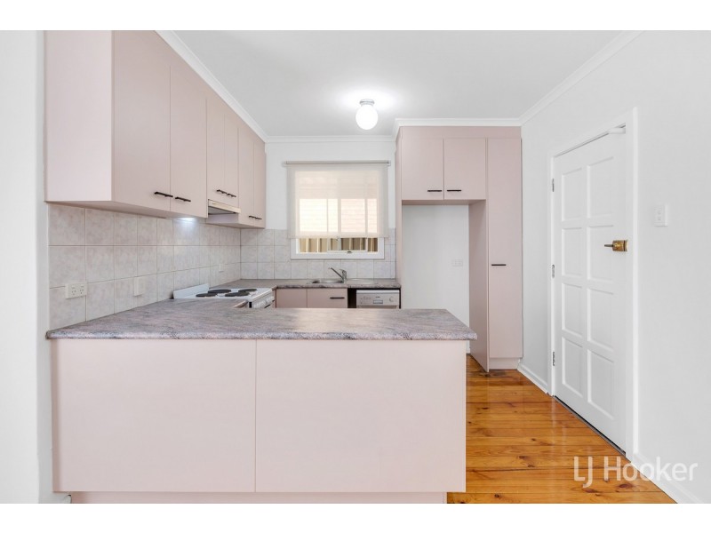 28 Lindsay Street, Elizabeth Downs SA 5113