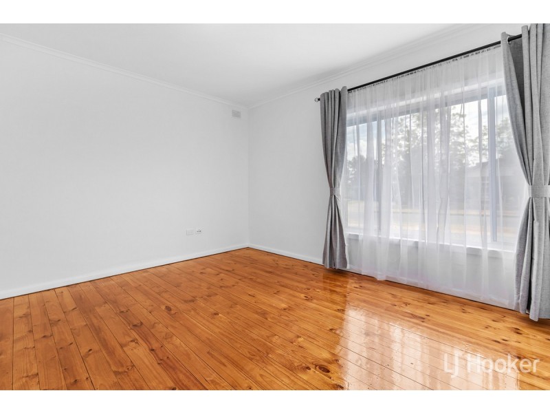 28 Lindsay Street, Elizabeth Downs SA 5113