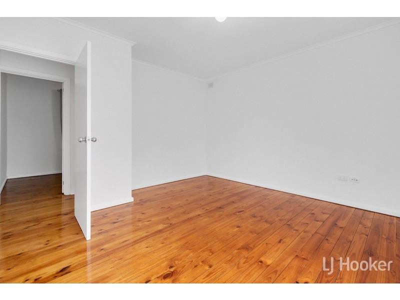 28 Lindsay Street, Elizabeth Downs SA 5113