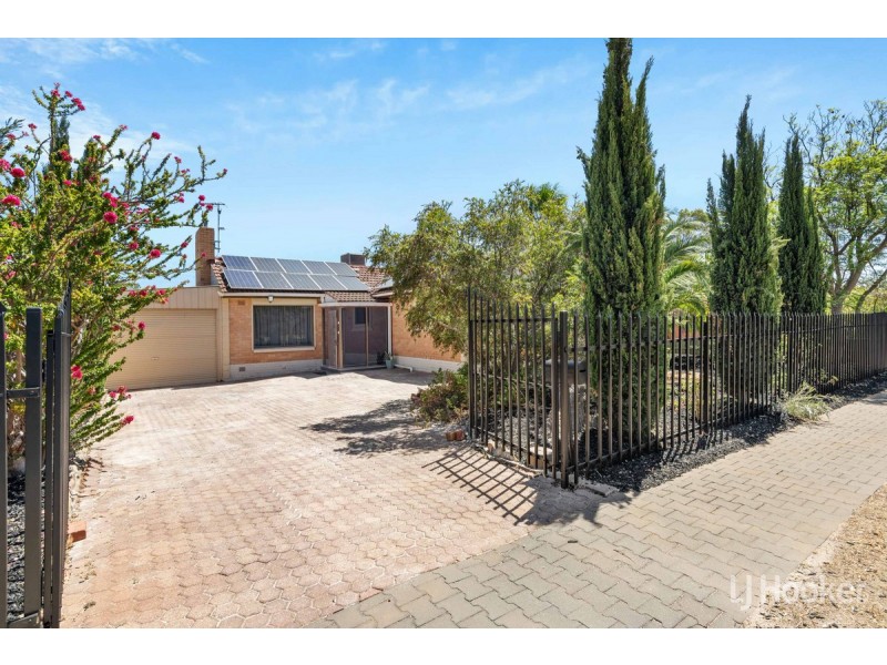 30 Campbell Road, Elizabeth Downs SA 5113