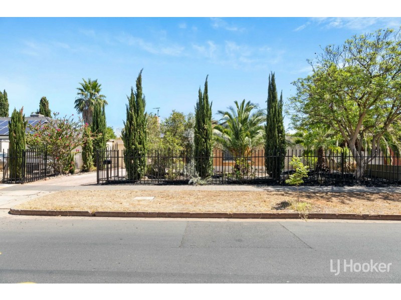 30 Campbell Road, Elizabeth Downs SA 5113