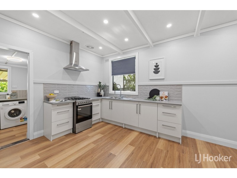 30 Campbell Road, Elizabeth Downs SA 5113