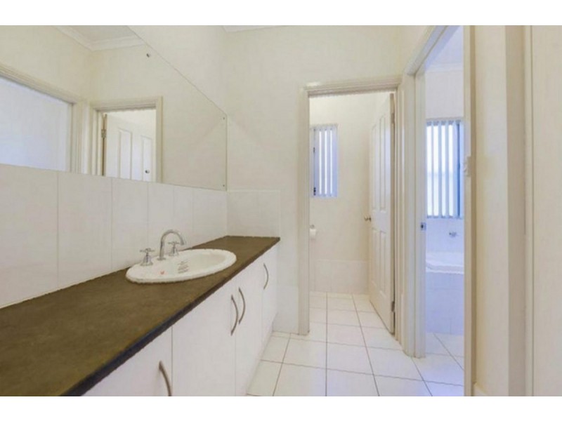 11 Salmon Gum Crescent, Blakeview SA 5114