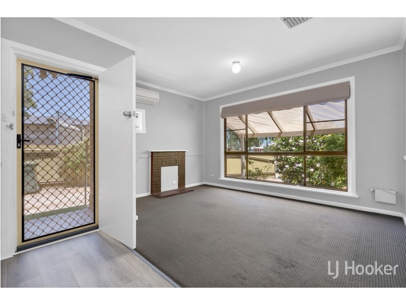 50 Stakes Crescent, Elizabeth Downs SA 5113