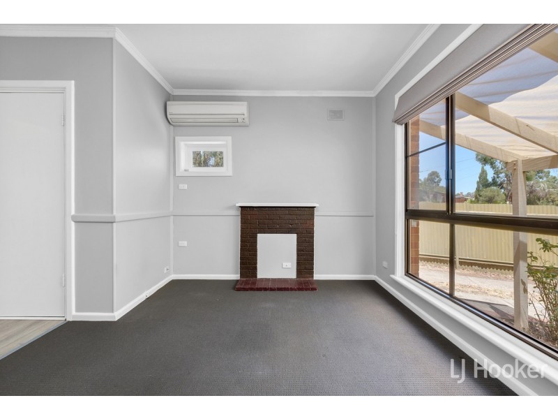 50 Stakes Crescent, Elizabeth Downs SA 5113