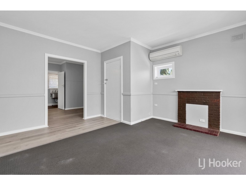 50 Stakes Crescent, Elizabeth Downs SA 5113