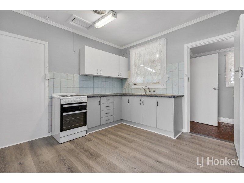 50 Stakes Crescent, Elizabeth Downs SA 5113