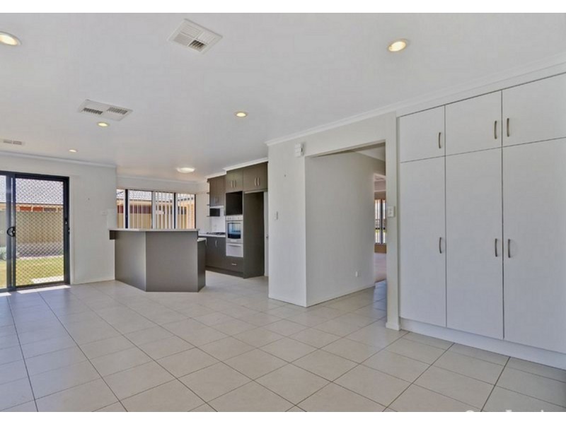 14 Everest Avenue, Andrews Farm SA 5114