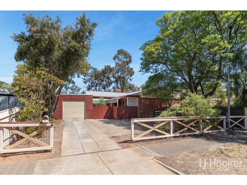 29 Knighton Road, Elizabeth North SA 5113