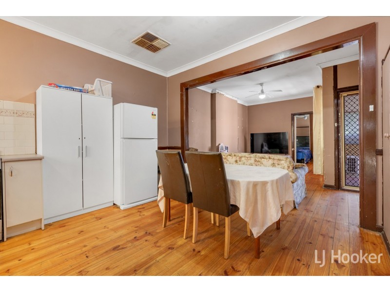 29 Knighton Road, Elizabeth North SA 5113