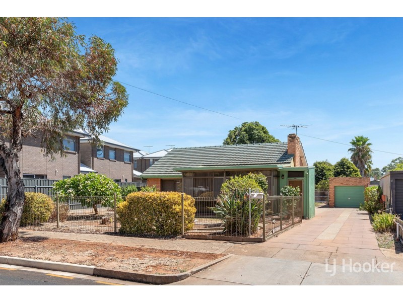 14 Pasteur Street, Elizabeth Vale SA 5112