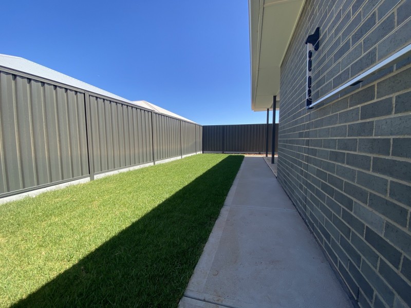 5 Angove Street, Andrews Farm SA 5114