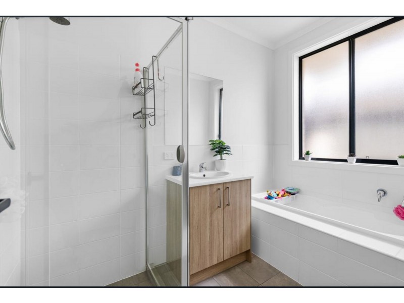 36 Broadwater Place, Blakeview SA 5114