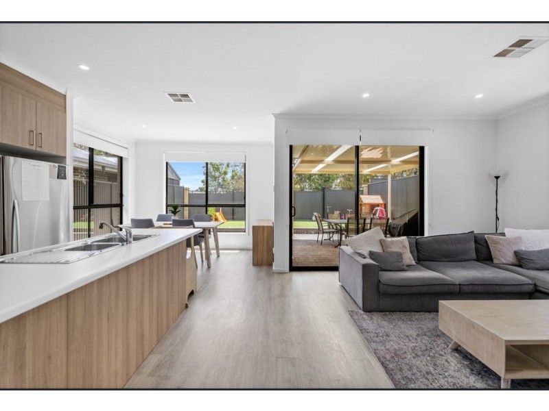 36 Broadwater Place, Blakeview SA 5114