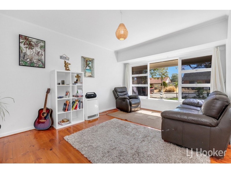 8 Bowood Street, Elizabeth Park SA 5113