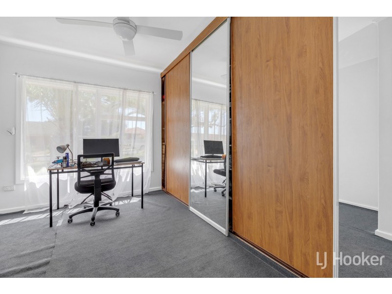 8 Bowood Street, Elizabeth Park SA 5113