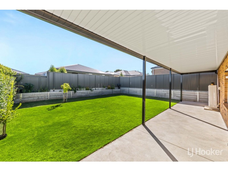 8 Lawder Road, Blakeview SA 5114