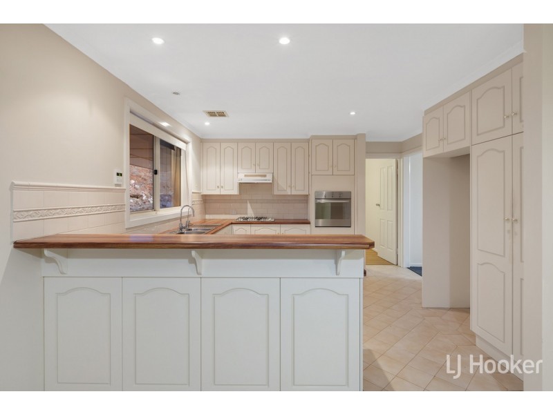 15 Cambridge Terrace, Hillbank SA 5112