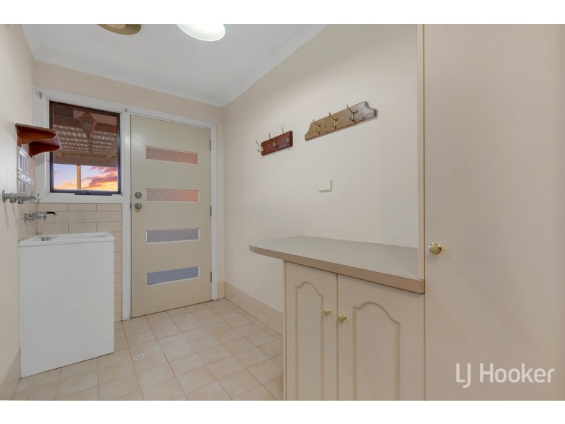 15 Cambridge Terrace, Hillbank SA 5112