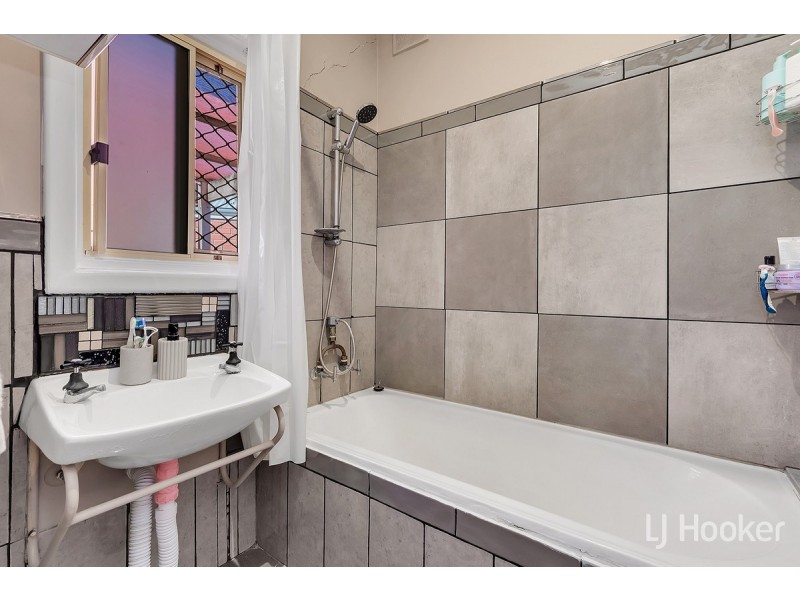 48 Knighton Road, Elizabeth North SA 5113