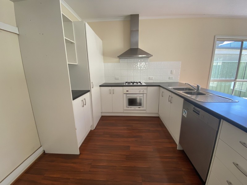 43 Hindmarsh Circuit, Mawson Lakes SA 5095