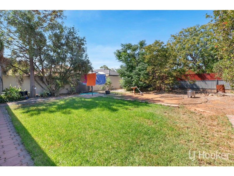 19 Longleat Road, Elizabeth Vale SA 5112