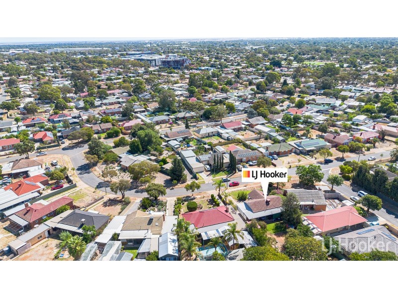 19 Longleat Road, Elizabeth Vale SA 5112