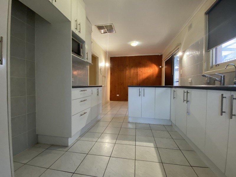 52 St Leonard Crescent, Elizabeth Downs SA 5113