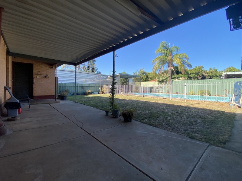 52 St Leonard Crescent, Elizabeth Downs SA 5113