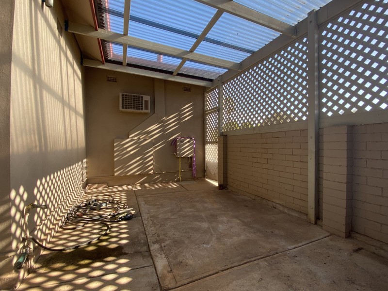 52 St Leonard Crescent, Elizabeth Downs SA 5113