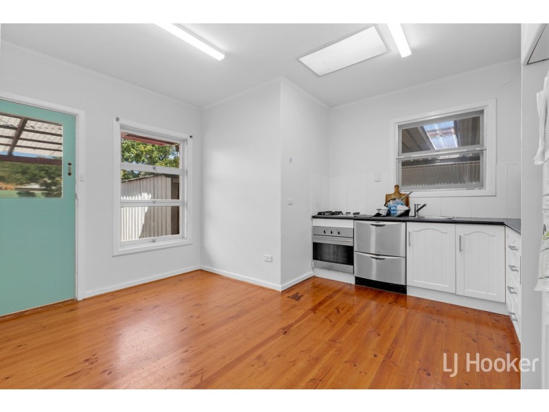 8 Bowood Street, Elizabeth Park SA 5113