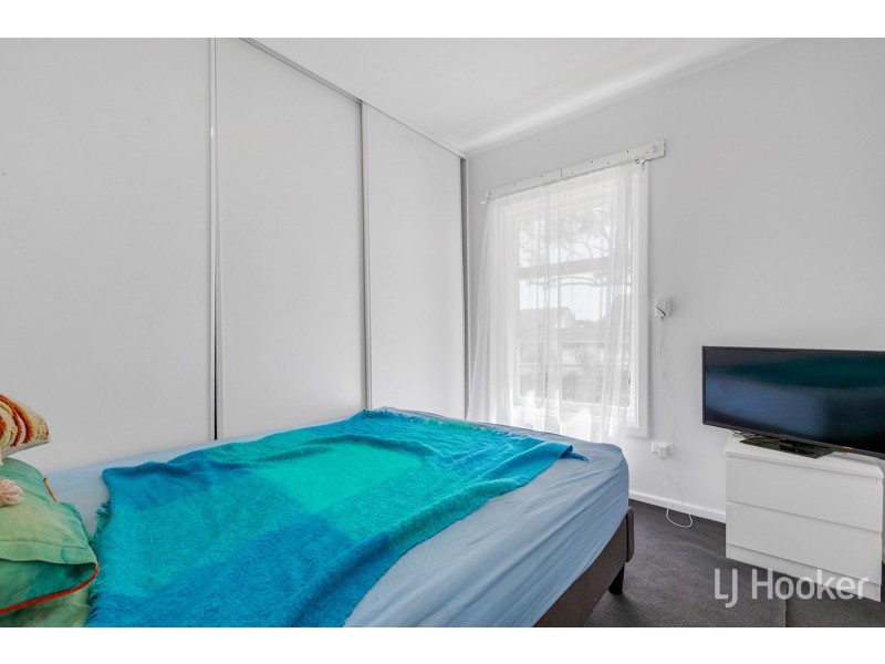 8 Bowood Street, Elizabeth Park SA 5113