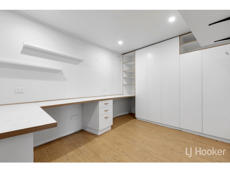 4 Burley Road, Elizabeth Vale SA 5112