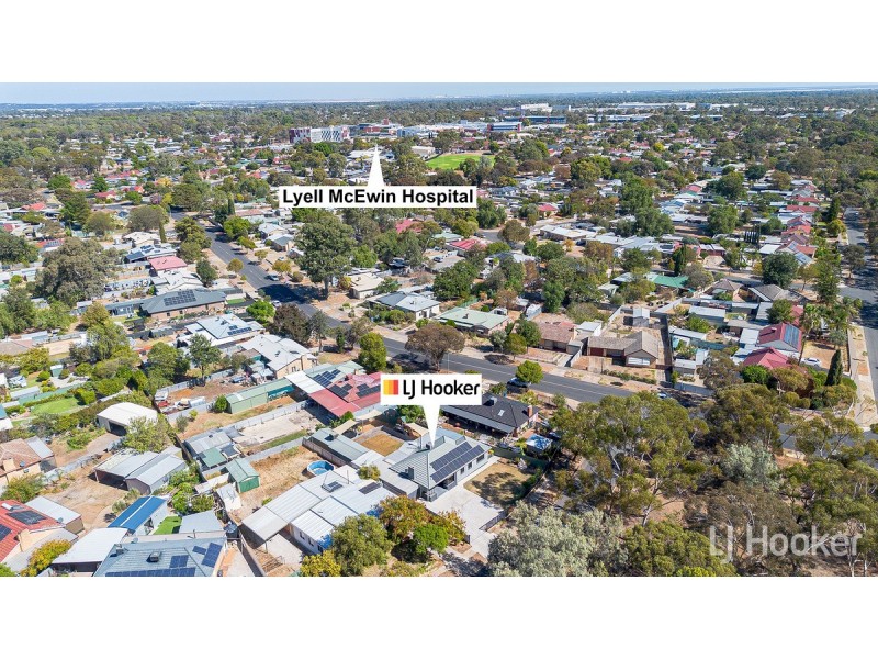 4 Burley Road, Elizabeth Vale SA 5112