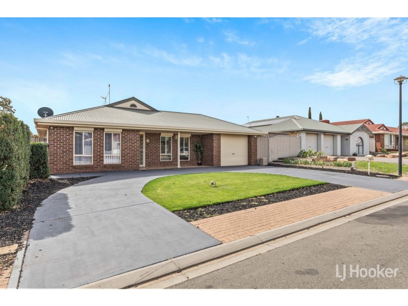 23 Enmore Drive, Craigmore SA 5114
