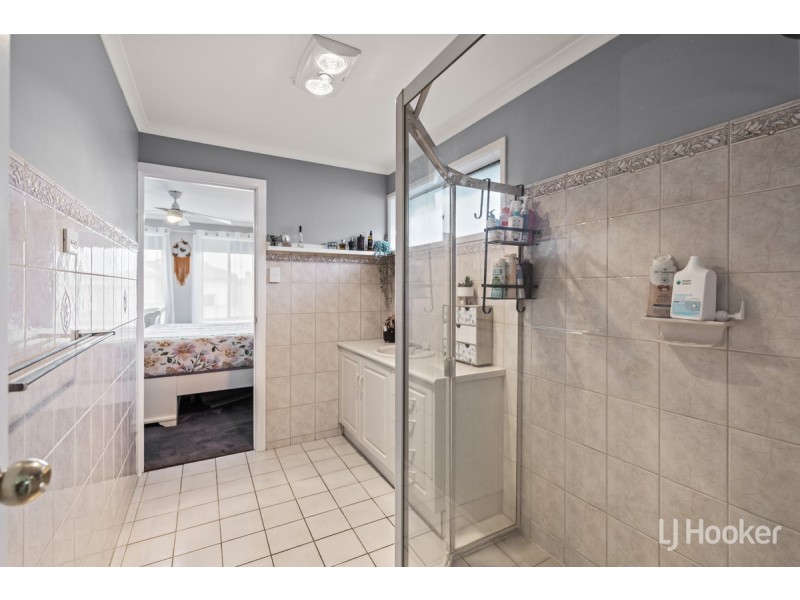 23 Enmore Drive, Craigmore SA 5114
